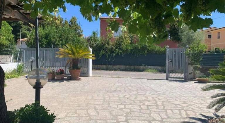 House with 1 room for 4 persons — photo 4
