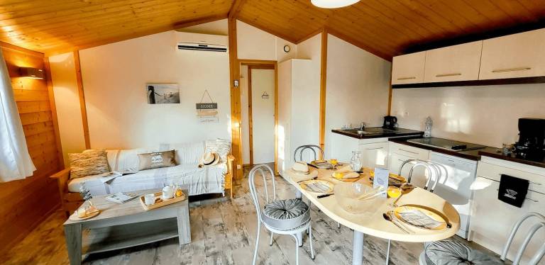 Child-friendly wonderful chalet with terrace & heated pool | Close to the beach | Pets allowed — photo 5