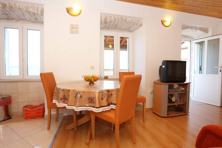 Two bedroom apartment with terrace and sea view Kučište - Perna, Pelješac (A-10143-a) — photo 4
