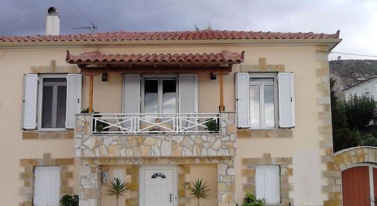 σπίτι Kato Loutro