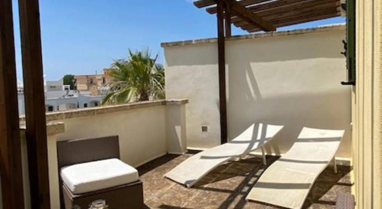 Serviced apartment with terrace & yard | Next to the beach | Pets allowed — photo 2