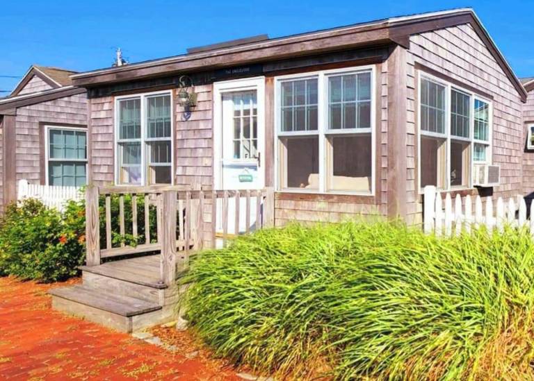 Cabin  Yarmouth