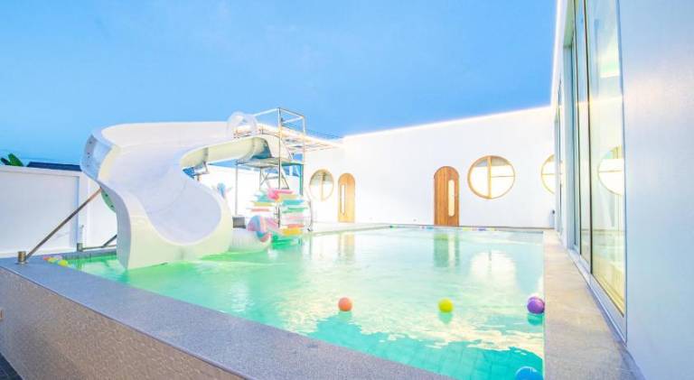 Villa with pool | Pets allowed in Sattahip