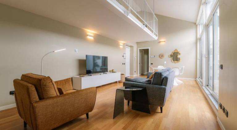 Holiday apartment | Next to Como Cathedral | Pet-friendly in Brunate