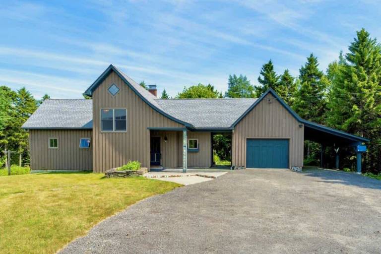 House  Seal Cove
