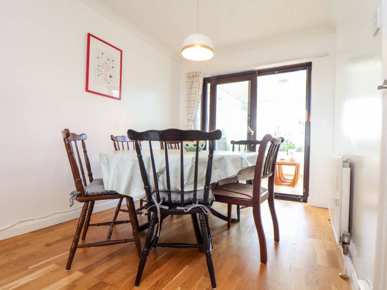 Family-oriented cottage with garden | Beach view | Pet-friendly — photo 4