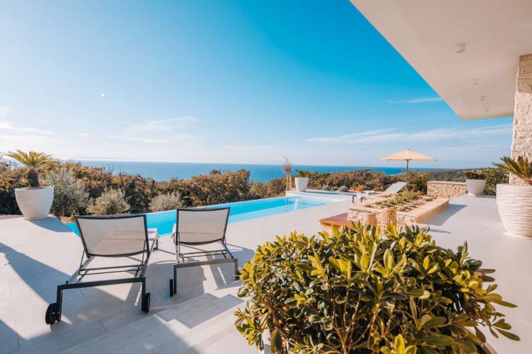 5 Luxury Seaview Villa Plant 6 with pool in Senj