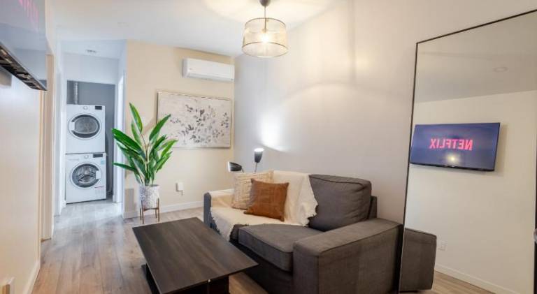 Holiday apartment with 3 rooms for 8 persons in Montréal, QC
