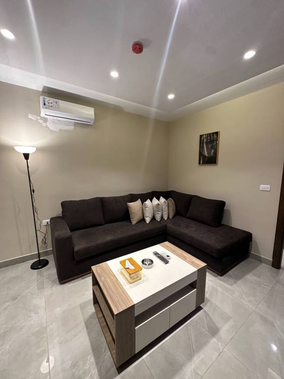 Apartment with terrace — photo 5