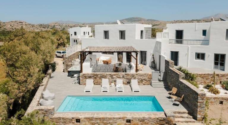 Villa with terrace, barbecue & private pool in Naxos