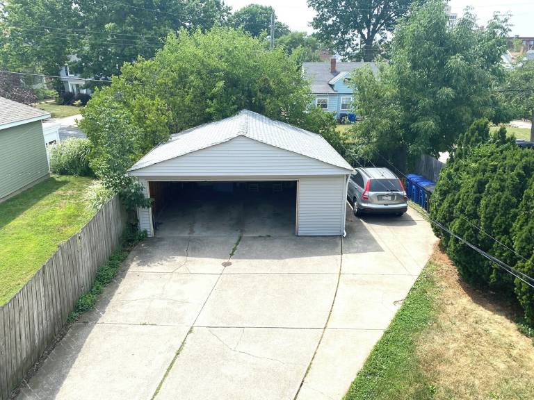 House  Lakewood