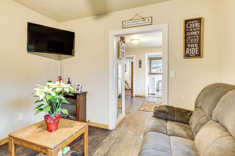 Cottage  Eugene