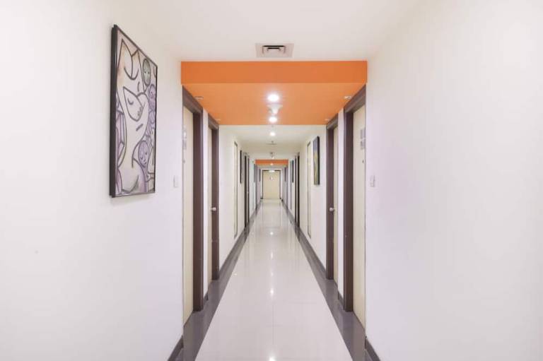 Red Fox by Lemon Tree Hotels East Delhi
