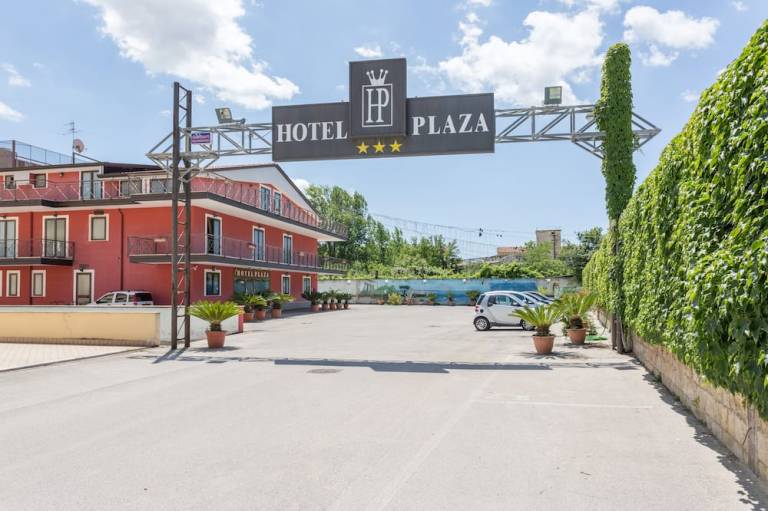 Hotel Plaza