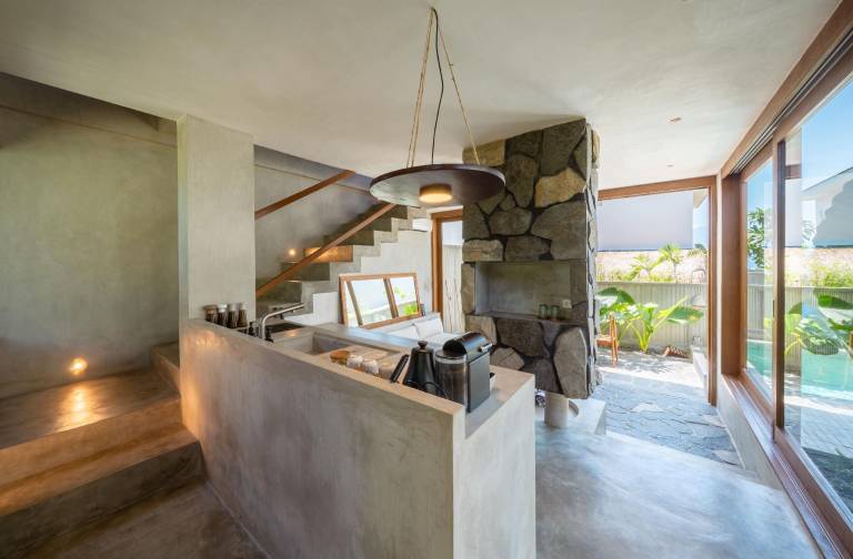 Villa with yard — photo 2