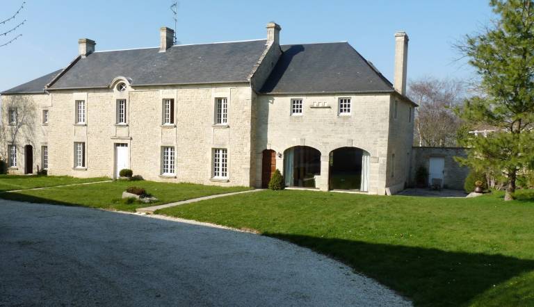 House Vaux-sur-Seulles