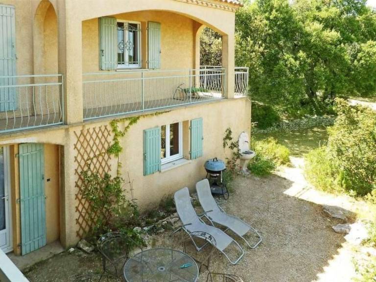 Pleasant vacation home with yard, patio & private pool | Nature view | Pets allowed — photo 3