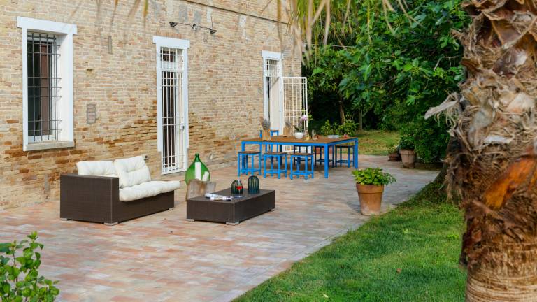 Villa with yard, grill & private pool | Garden view — photo 2