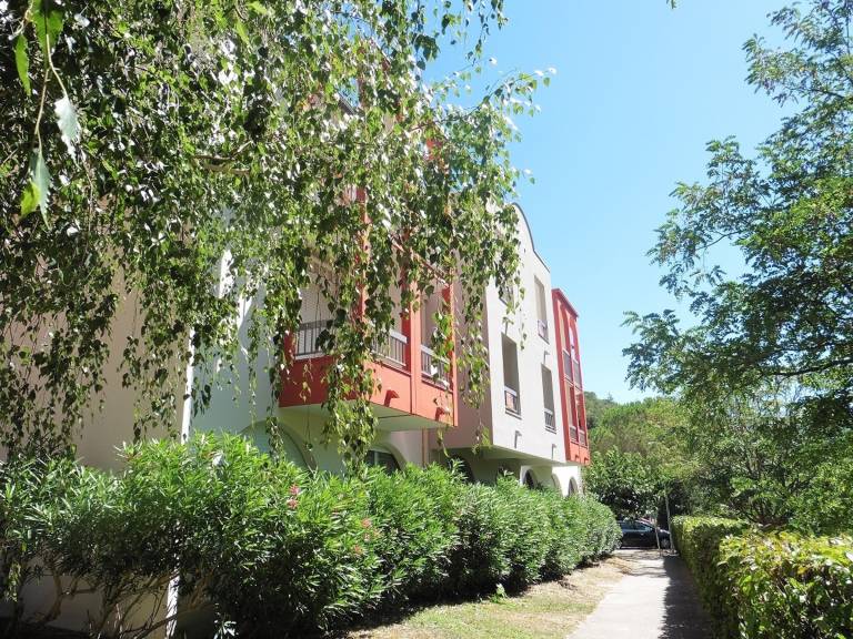 Studio flat  Bédarieux