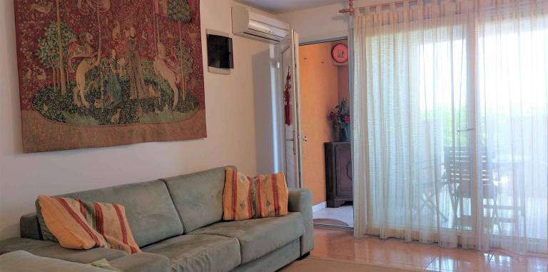 Fully equipped lovely rental apartment with terrace | Close to the beach | Pets allowed — photo 2