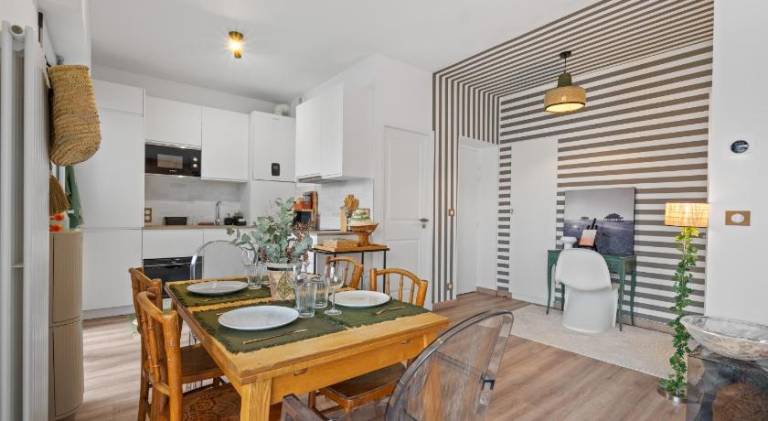 T3 moderne avec une grande terrasse, idealement situe — photo 2