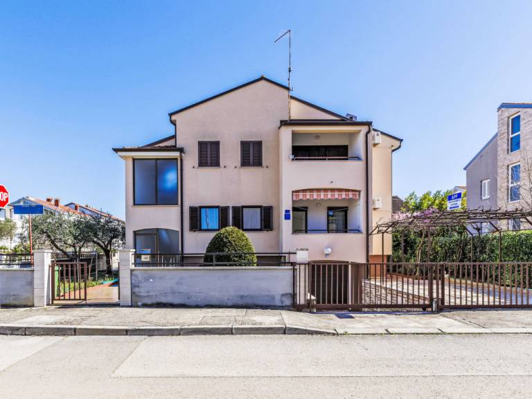 Apartma  Petrovija