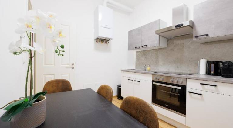 Apartment with 2 rooms for 4 persons — photo 3