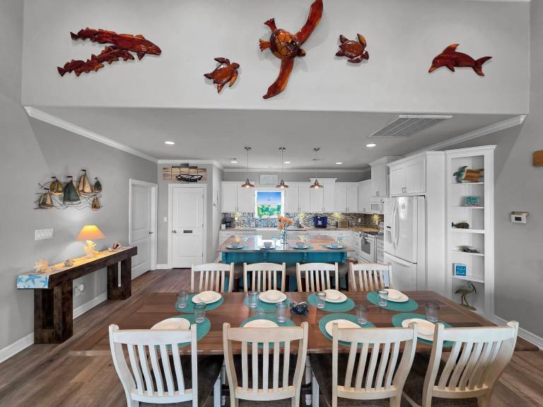 Fully equipped vacation home with barbeque & yard | Pets allowed — photo 4
