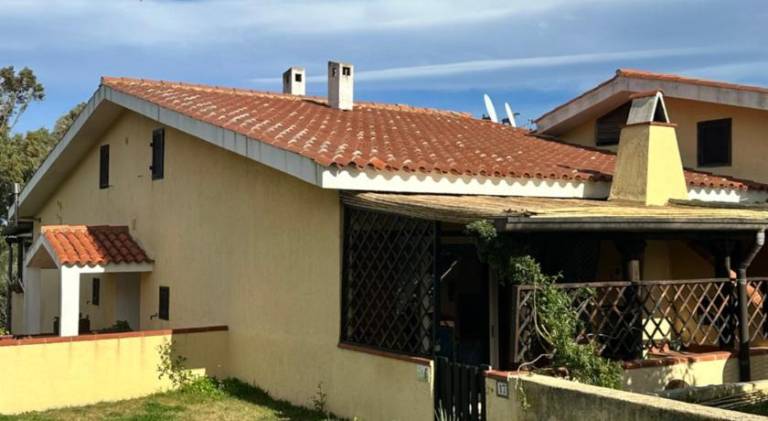House with grill & patio in Palau