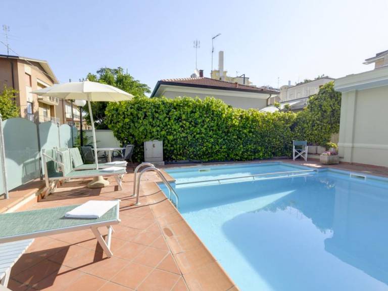 Apartment with pool in Rimini
