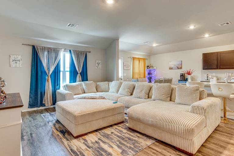 Families w/ Pets Welcome! Home 22 Mi to Dtwn OKC in Oklahoma City, OK