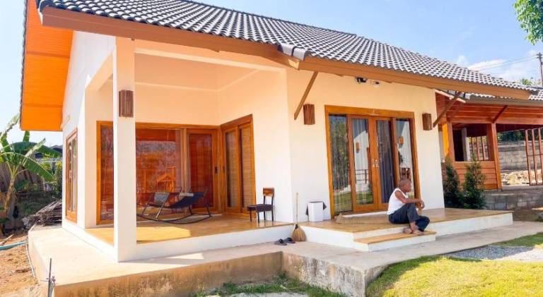 Vacation home with patio, garden & grill | Pets allowed — photo 3