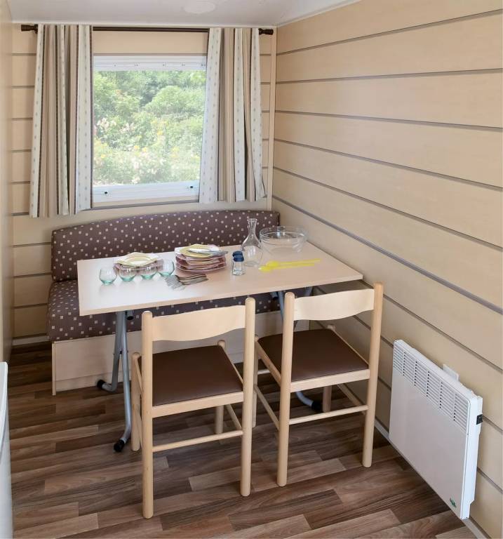 Mobile home with patio, grill & heated pool | Beach nearby | Pets are welcome — photo 3