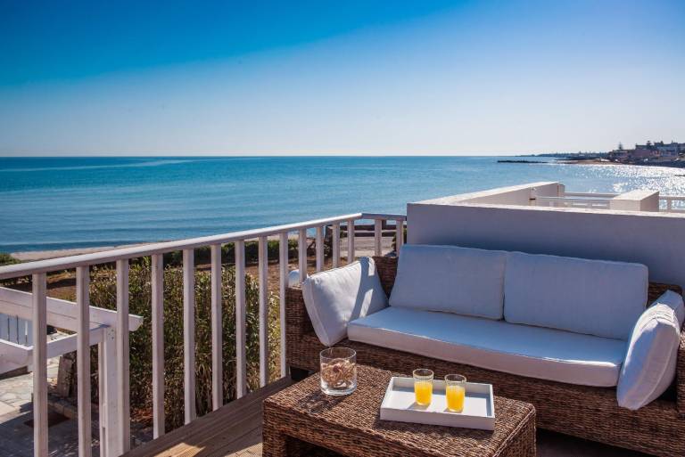 Nice holiday apartment with patio & garden | Close to the beach | Pets allowed — photo 2