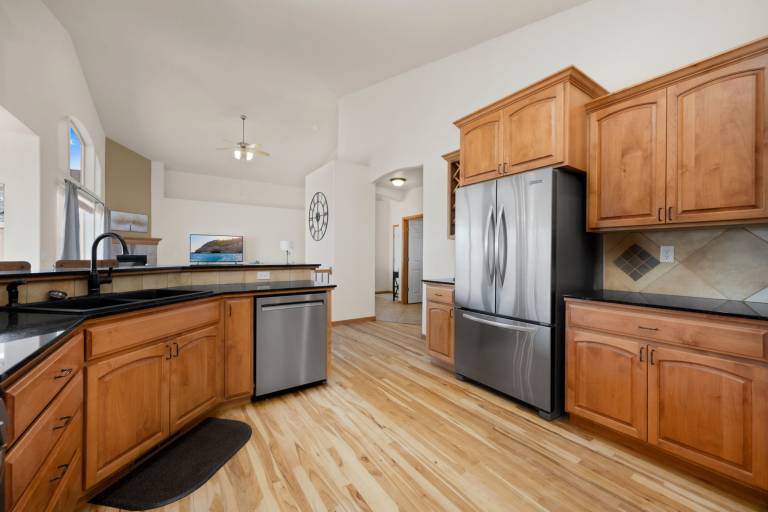 4910 Avon Ave — photo 4