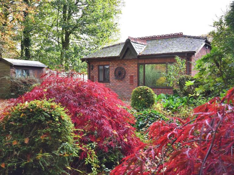 Cottage  Wigan