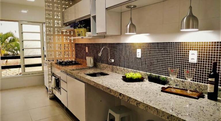 Rental apartment with pool in Caraguatatuba