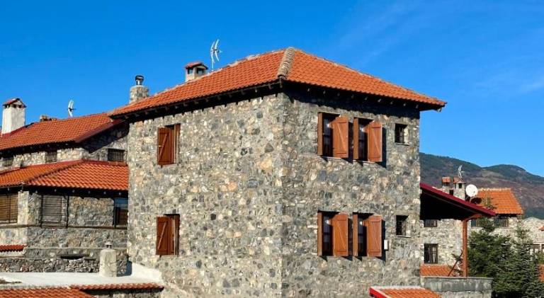 200 m&sup2; Villa