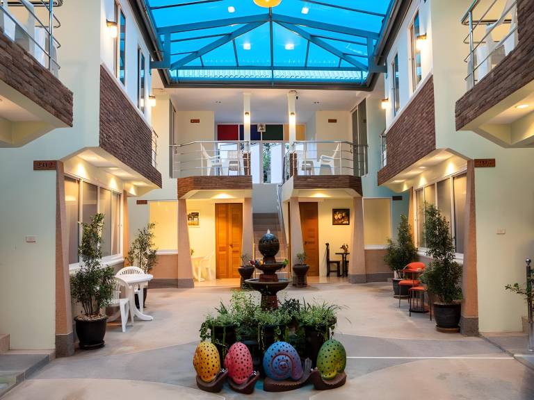 Pleasant serviced apartment with yard & patio | Pets allowed in Krabi