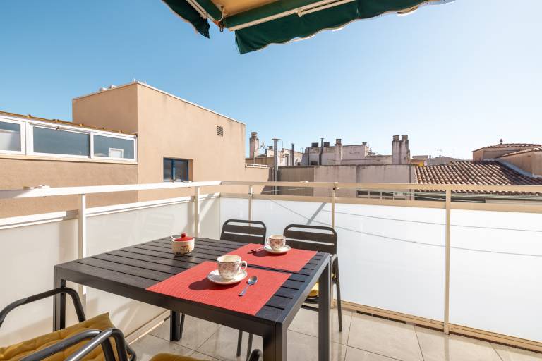 Apartment 'Mestral' with Balcony, Wi-Fi and Air Conditioning — photo 2