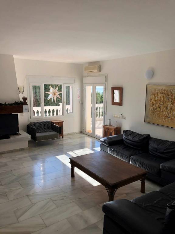 Fully equipped vacation home with yard, sauna & patio | Sea view | Dogs allowed — photo 3