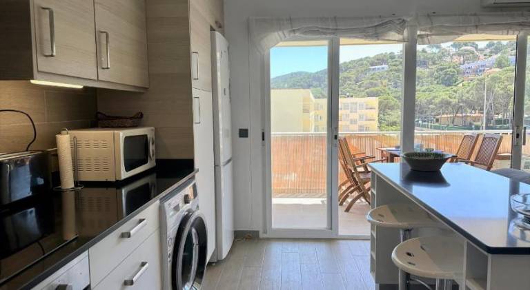 Rental apartment with 2 rooms for 5 persons — photo 4