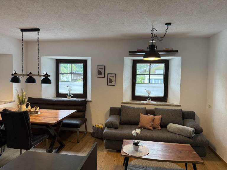 Family-oriented holiday apartment with patio | Next to the ski | Pets are welcome in Oetz