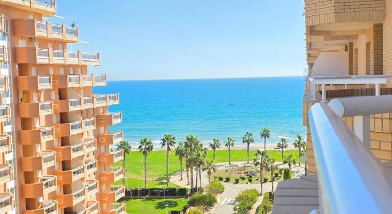 Apartment with pool in Oropesa del Mar