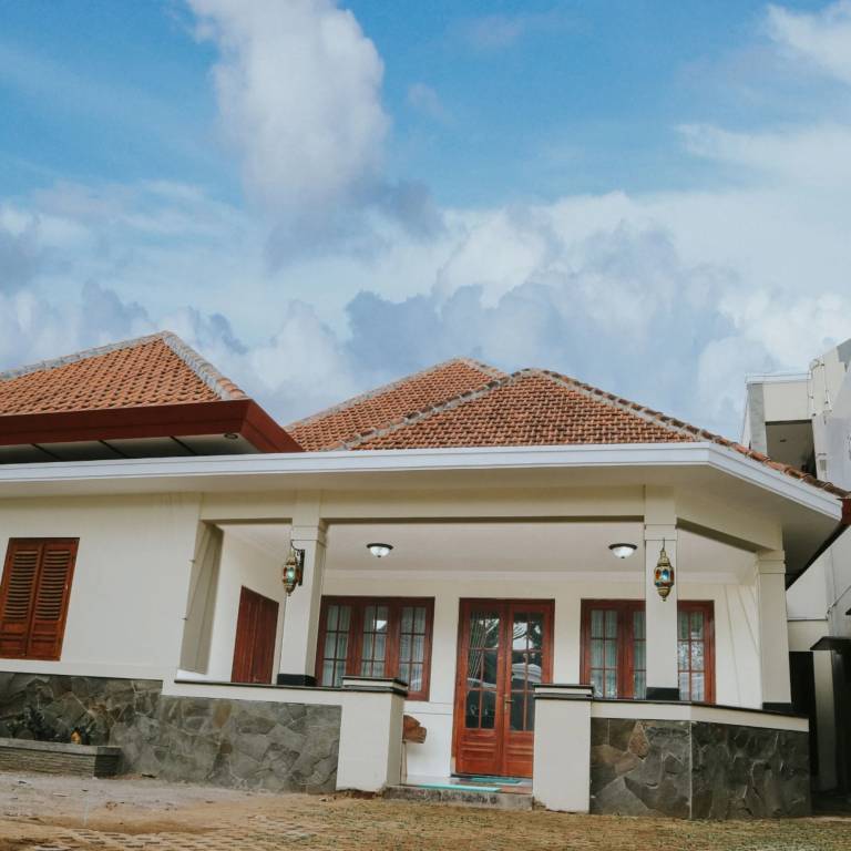 House  Surakarta City