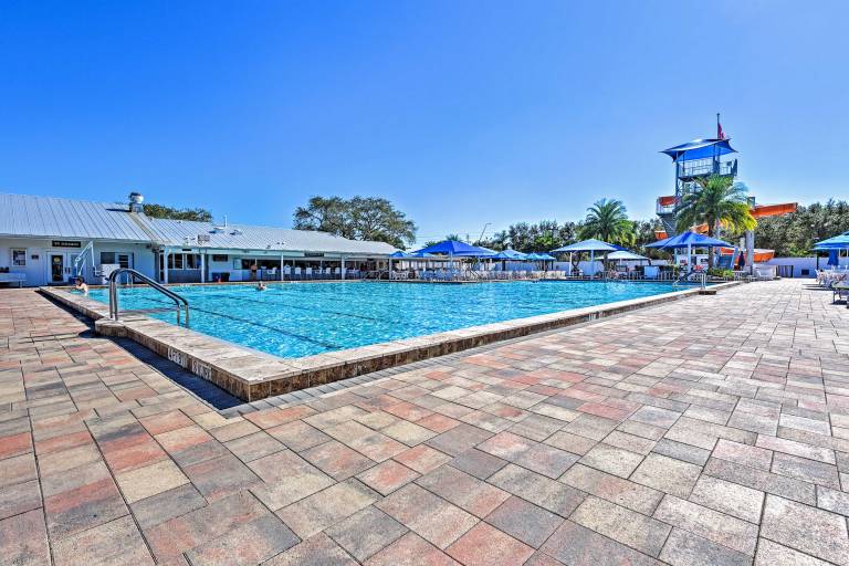 Snowbird Escape w/ Pools! 6 Mi to Dtwn Sarasota — photo 3