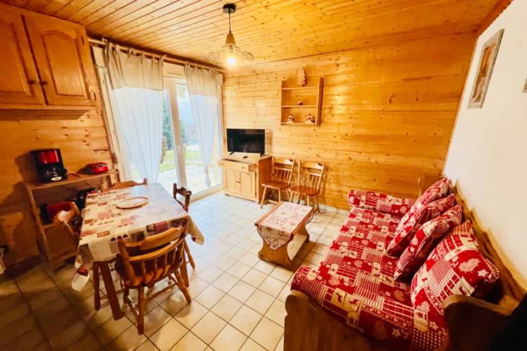 Children-friendly charming rental apartment with pool, garden & terrace | Pets allowed — photo 3
