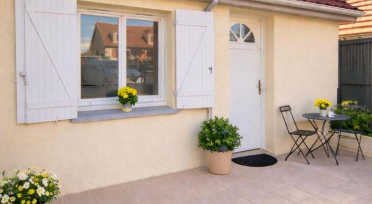Vacation home with 1 room for 3 persons in Troyes
