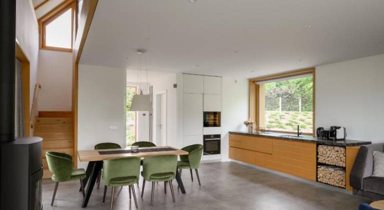 Villa with terrace & yard | Suitable for remote work | Pets allowed — photo 5