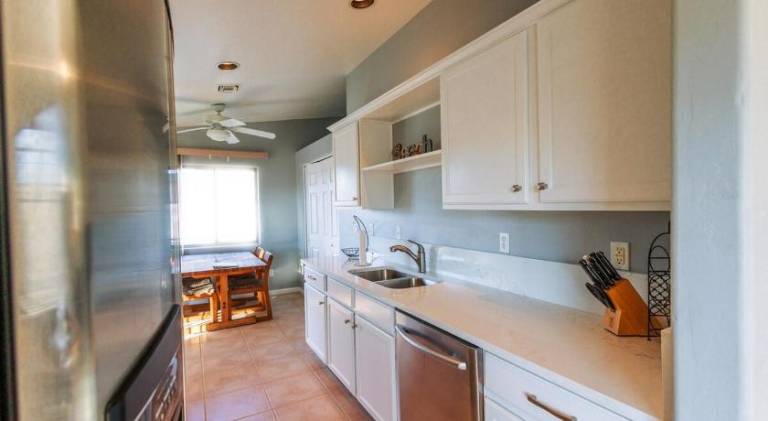Wonderful vacation home with hot tub | Pets allowed — photo 2